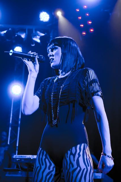 Jessie J live
