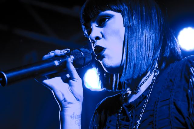 Jessie J live