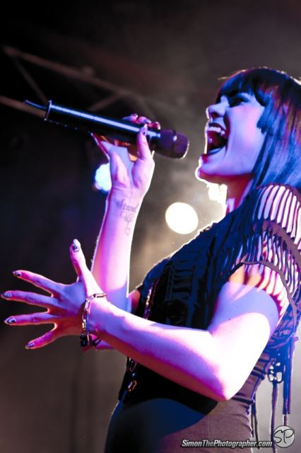 Jessie J live