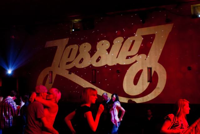 Jessie J live