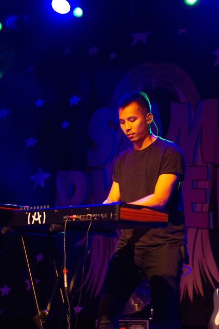 Kings Elliot live