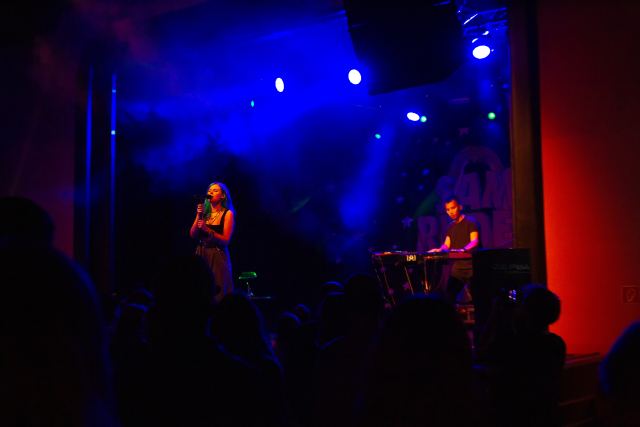 Kings Elliot live