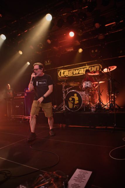 Lagwagon live