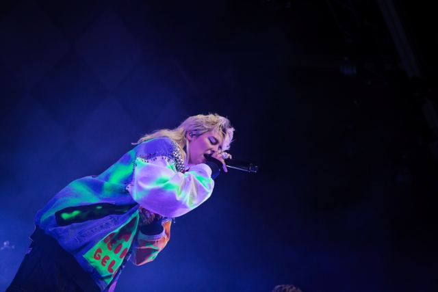 Paula Carolina live