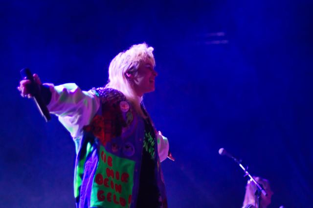 Paula Carolina live
