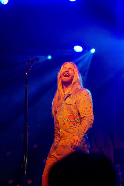 Sam Ryder live