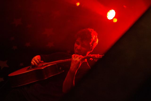 Sam Ryder live