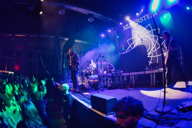 Silverstein live