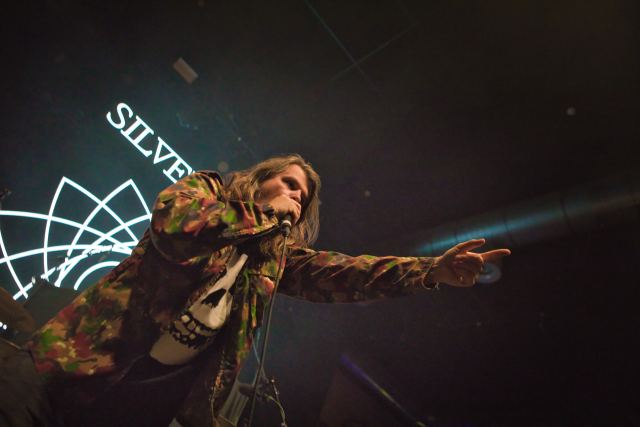Silverstein live