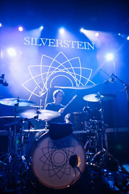 Silverstein live
