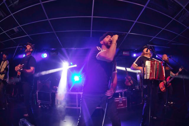 The Rumjacks live