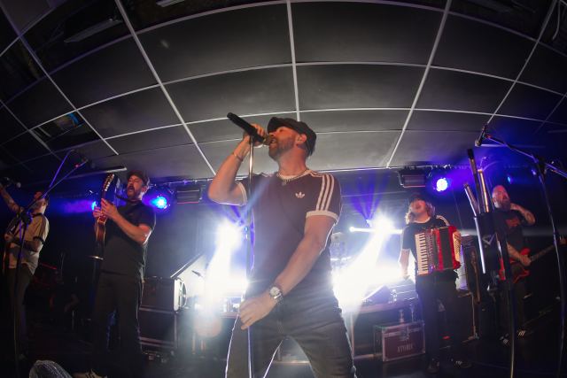 The Rumjacks live