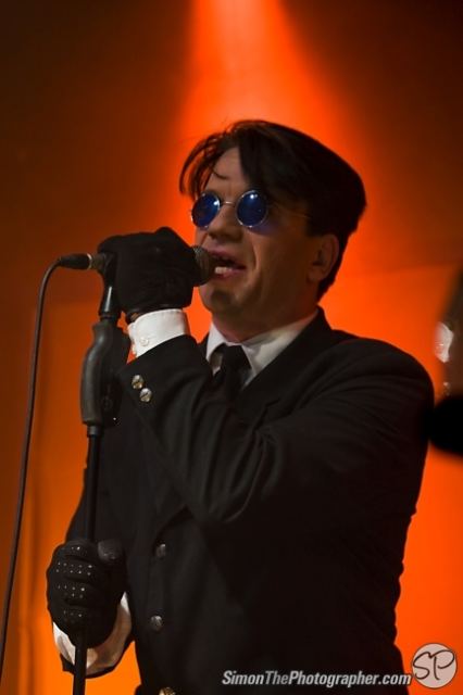 Welle: Erdball live